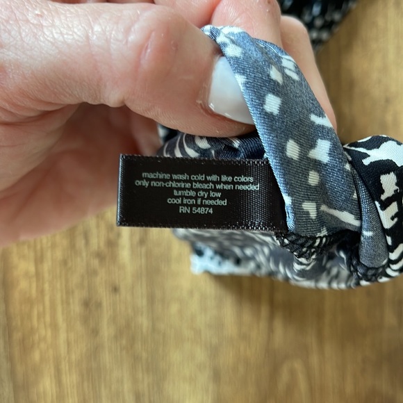 The Limited sleeveless top - Picture 4 of 6